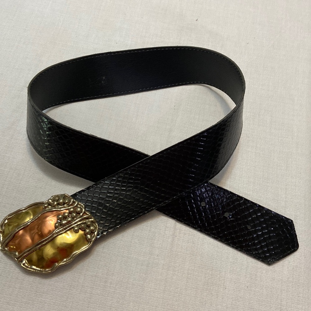 Tri Color Buckle on Black Snake Print Womens Wide Belt- EUC - S/ M